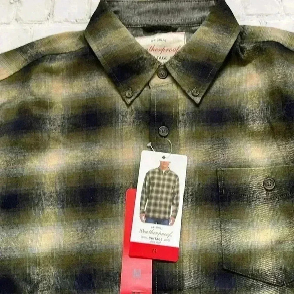 Weatherproof vintage men’s flannel - Picture 2 of 6
